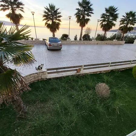 Luxury Sea View Apartment Sarande