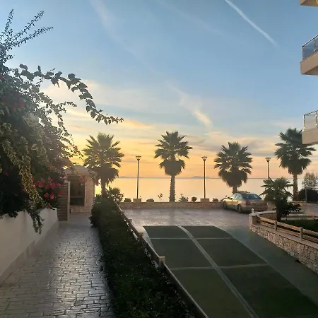 Luxury Sea View Apartment *