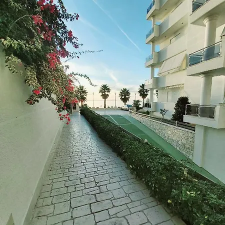 Luxury Sea View Apartment *